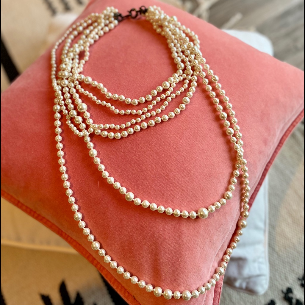 J Crew Vintage Pearl Necklace